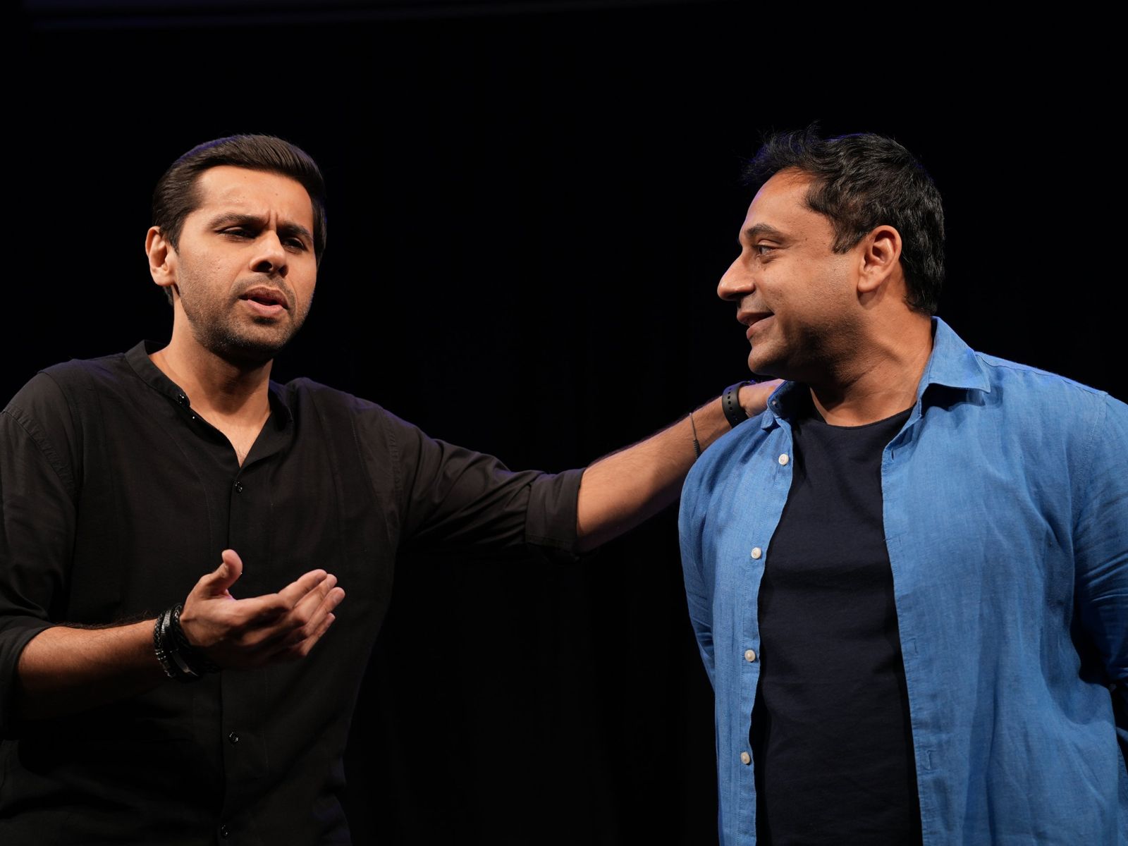 Two improvisers trading lines in a scene